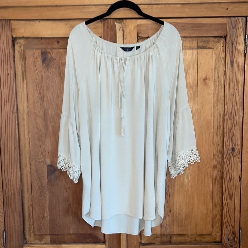 Investments Plus Neutral Beige Blouse with embroidery Sz. 2X